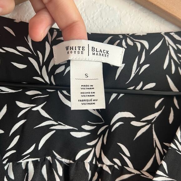WHITE HOUSE BLACK MARKET WOMENS TOP BLACK WHITE PRINT SLEEVELESS BLOUSE SMALL - Picture 5 of 7